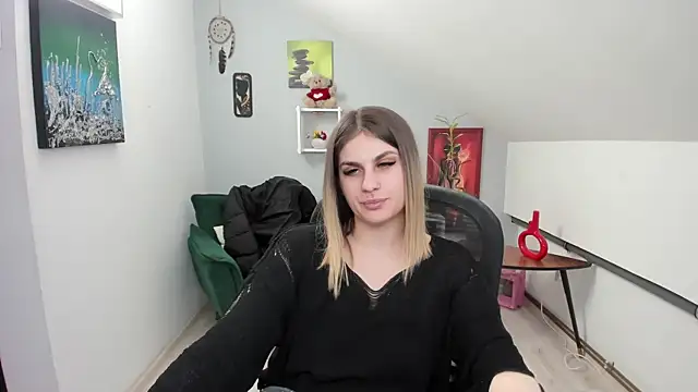 SarahOwenn online show from 9, 1, 2026