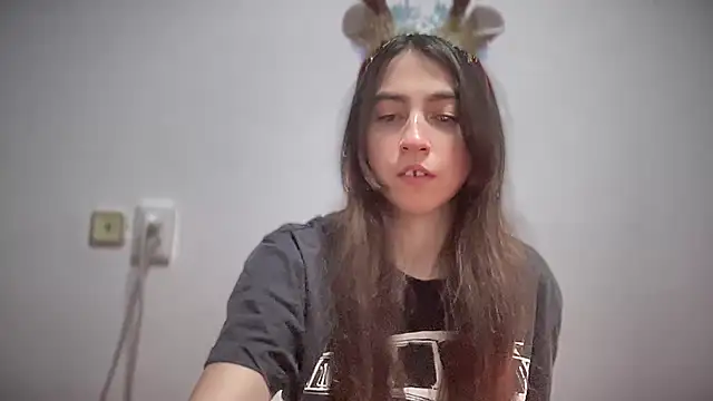 Aphr0ditee online show from 11, 1, 2026