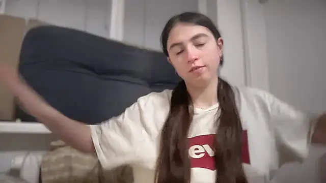 Aphr0ditee online show from 19, 3, 2026