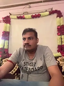 Saxymood1111 online show from 10, 4, 2026