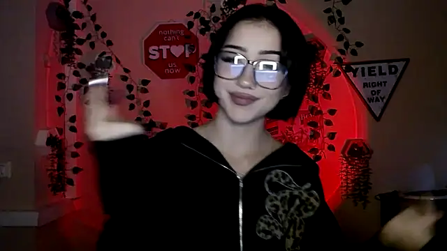 Snapshot of Sweeet_Sss chatting on 29, 11, 2025 Sweeet Sss online show from 29, 11, 2025