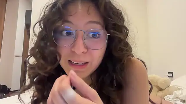 Snapshot of Alicatcua_ chatting on 18, 5, 2026 Alicatcua online show from 18, 5, 2026