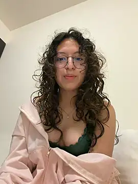 Alicatcua  online show from 6, 2, 2026