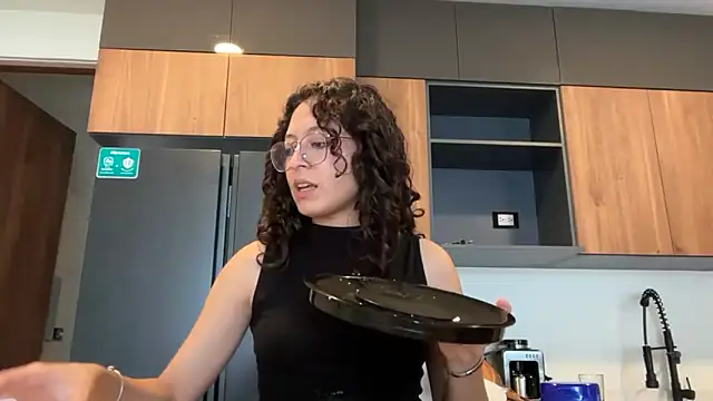 Snapshot of Alicatcua_ chatting on 7, 6, 2026 Alicatcua online show from 7, 6, 2026