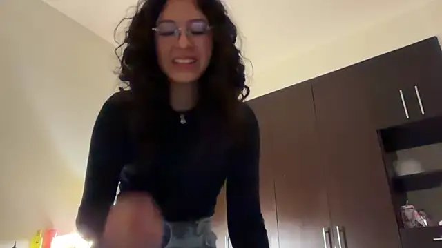 Snapshot of Alicatcua_ chatting on 11, 5, 2026 Alicatcua online show from 11, 5, 2026