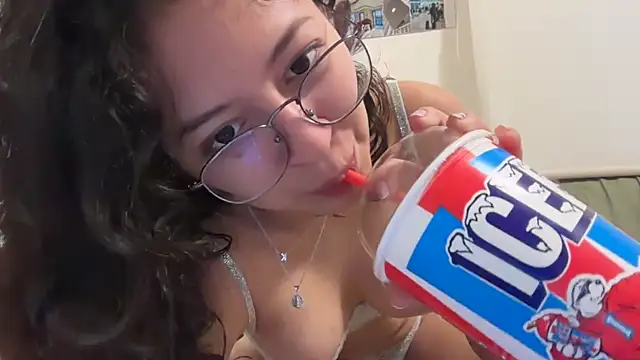 Alicatcua  online show from 3, 4, 2026