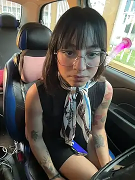 Snapshot of Mia_fiire chatting on 29, 11, 2025 Mia fiire online show from 29, 11, 2025