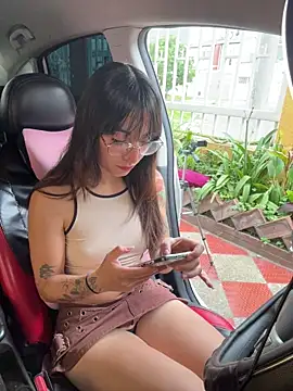 Snapshot of Mia_fiire chatting on 30, 11, 2025 Mia fiire online show from 30, 11, 2025