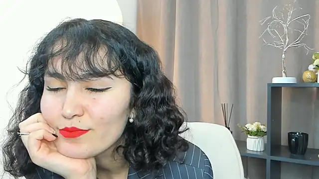 GilmaFaurot online show from 1, 12, 2025