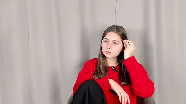 Snapshot of SophiaHalligan chatting on 29, 11, 2025 SophiaHalligan online show from 29, 11, 2025