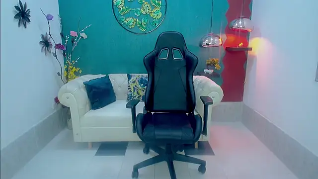 zahira1 online show from 13, 12, 2025