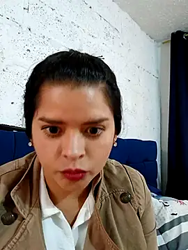 Snapshot of girlardiente93 chatting on 4, 12, 2025 girlardiente93 online show from 4, 12, 2025