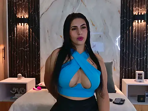 Snapshot of ChloeHolmes chatting on 4, 12, 2025 ChloeHolmes online show from 4, 12, 2025