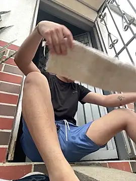 nico sexboy online show from 17, 12, 2025