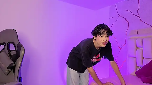 SthepanodiMonaco online show from 13, 2, 2026