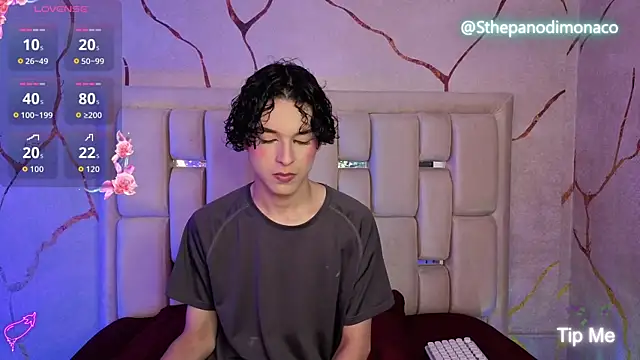 Snapshot of SthepanodiMonaco chatting on 7, 5, 2026 SthepanodiMonaco online show from 7, 5, 2026
