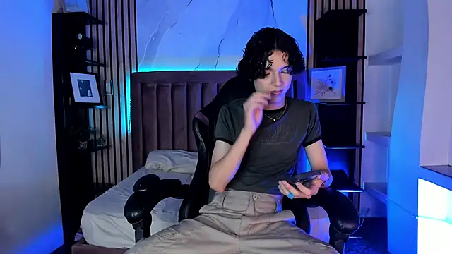 Snapshot of SthepanodiMonaco chatting on 12, 6, 2026 SthepanodiMonaco online show from 12, 6, 2026