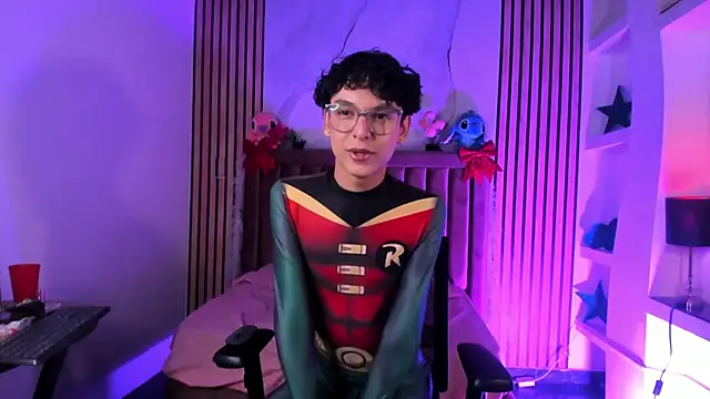 SthepanodiMonaco online show from 13, 12, 2025