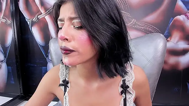 foxy monserrat online show from 10, 4, 2026