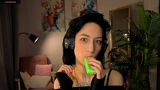 Snapshot of Lis_Batsy chatting on 29, 11, 2025 Lis Batsy online show from 29, 11, 2025