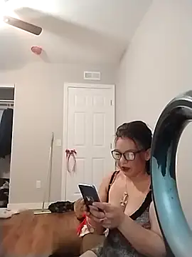 Snapshot of fuunSize chatting on 1, 12, 2025 fuunSize online show from 1, 12, 2025