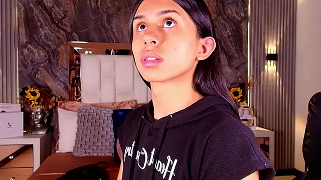 Caroline foster1 online show from 27, 3, 2026