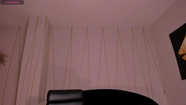 LisaFlowers  online show from 7, 3, 2026