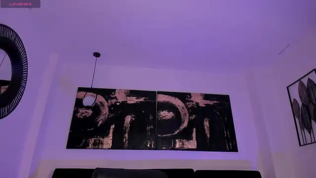 LisaFlowers  online show from 15, 4, 2026