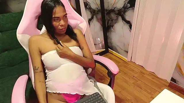  Caroline34 online show from 7, 1, 2026