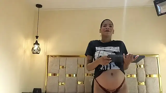  Caroline34 online show from 12, 2, 2026