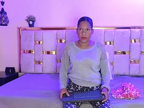  Caroline34 online show from 26, 3, 2026