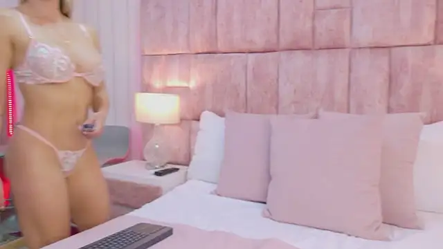 AnnaQuinn online show from 21, 12, 2025