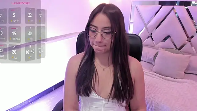 Nana  S online show from 25, 2, 2026