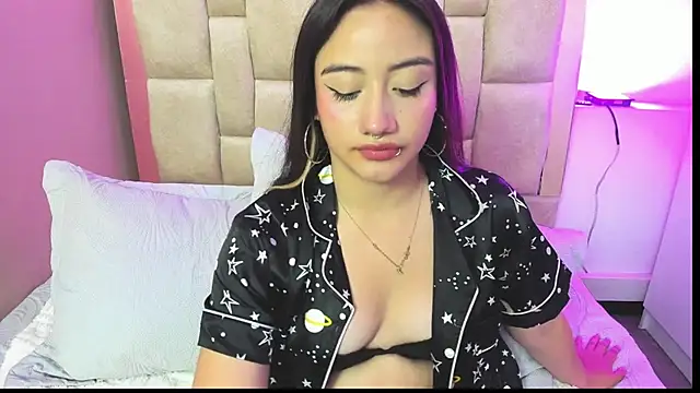 Nana  S online show from 23, 12, 2025