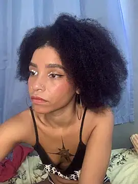 Lillith Bloom online show from 20, 2, 2026