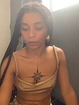 Lillith Bloom online show from 4, 3, 2026