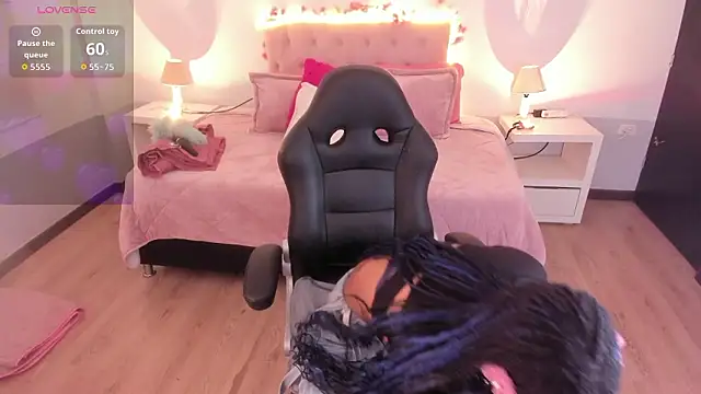 Samantha spike2 online show from 18, 2, 2026