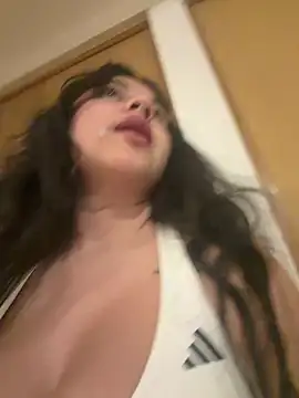 Snapshot of Charlyy1703 chatting on 10, 4, 2026 Charlyy1703 online show from 10, 4, 2026