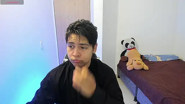 Asta YunoXXX online show from 5, 4, 2026