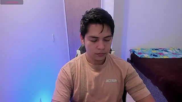 Asta YunoXXX online show from 17, 4, 2026