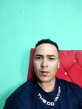 Snapshot of angels_00001 chatting on 29, 11, 2025 angels 00001 online show from 29, 11, 2025