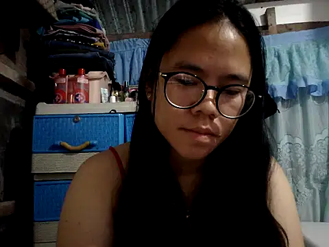 xxdreamgirl69 online show from 16, 3, 2026