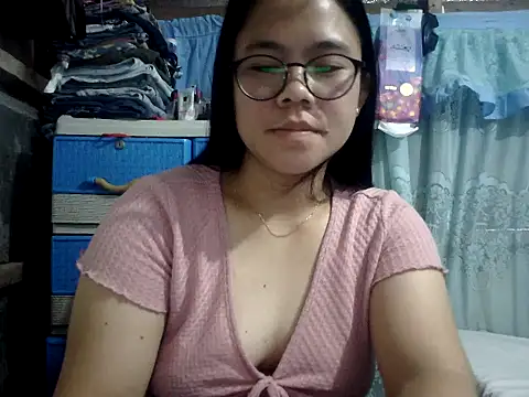 xxdreamgirl69 online show from 15, 5, 2026