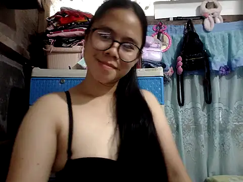 xxdreamgirl69 online show from 6, 3, 2026