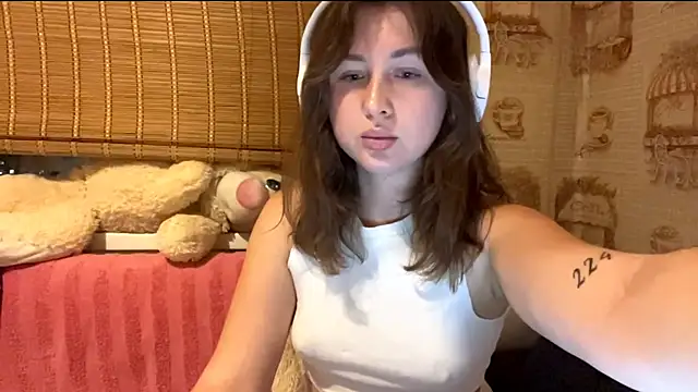 Snapshot of Tessa_Muse chatting on 2, 12, 2025 Tessa Muse online show from 2, 12, 2025