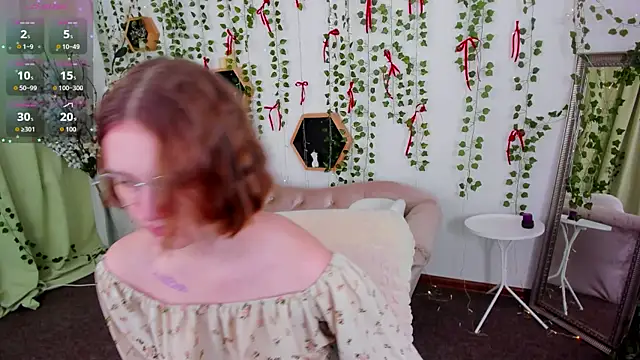 Mia Mooore online show from 28, 2, 2026