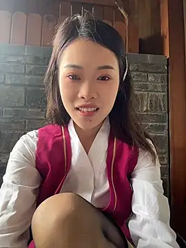 Snapshot of youyou-baby999 chatting on 25, 6, 2026 youyou-baby999 online show from 25, 6, 2026