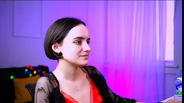 KateWillows online show from 20, 2, 2026