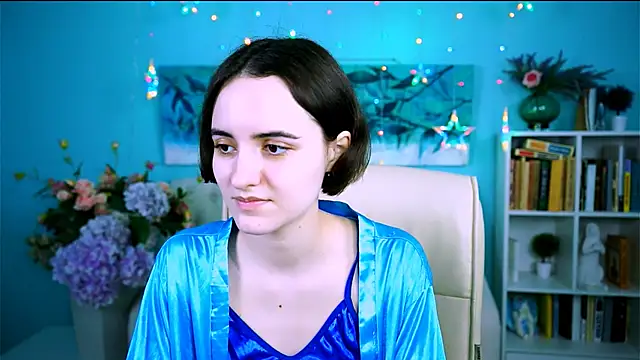 KateWillows online show from 4, 3, 2026