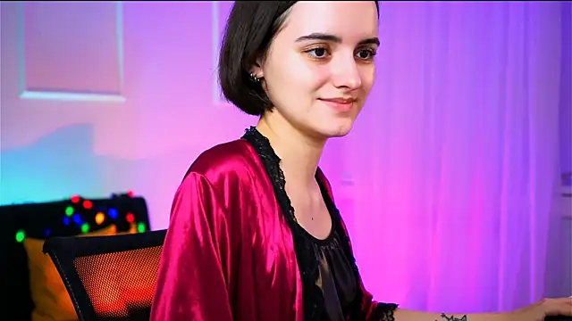 KateWillows online show from 14, 2, 2026